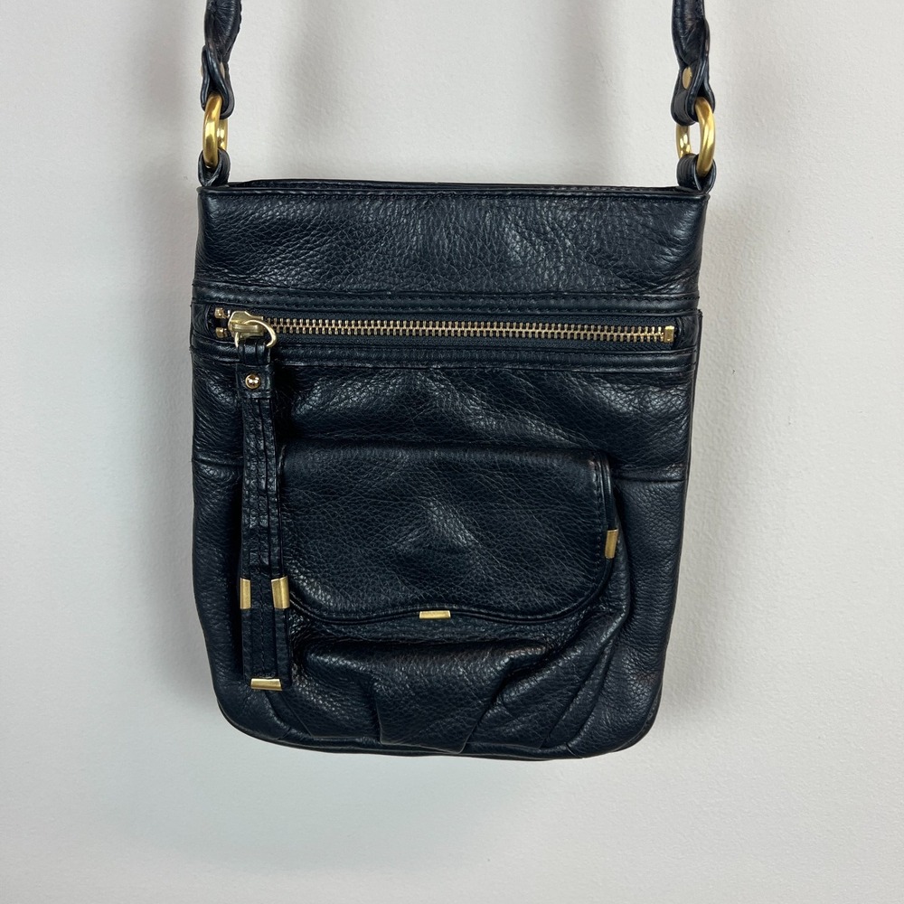 B. Makowsky Crossbody Bag Black Soft Leather Purse Gold Zipper Magnet Pockets